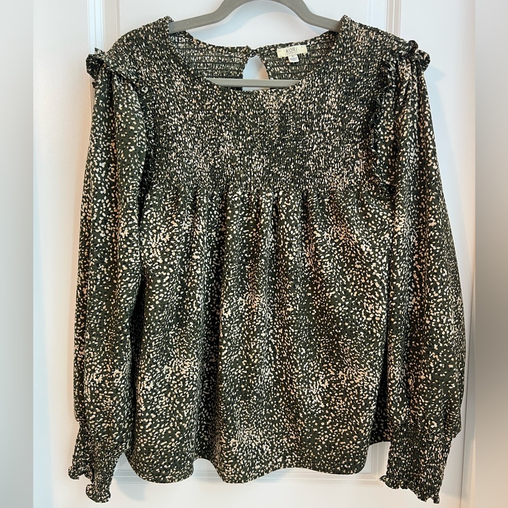 Kori Olive Speckled Smocked Blouse - S